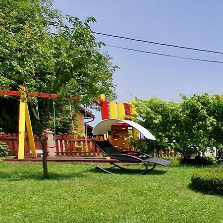 Apartments Anna & Mateo Раковица Екстериор снимка