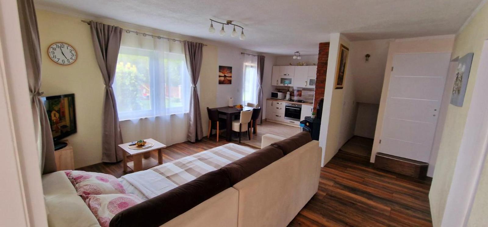 Apartments Anna & Mateo Раковица Екстериор снимка