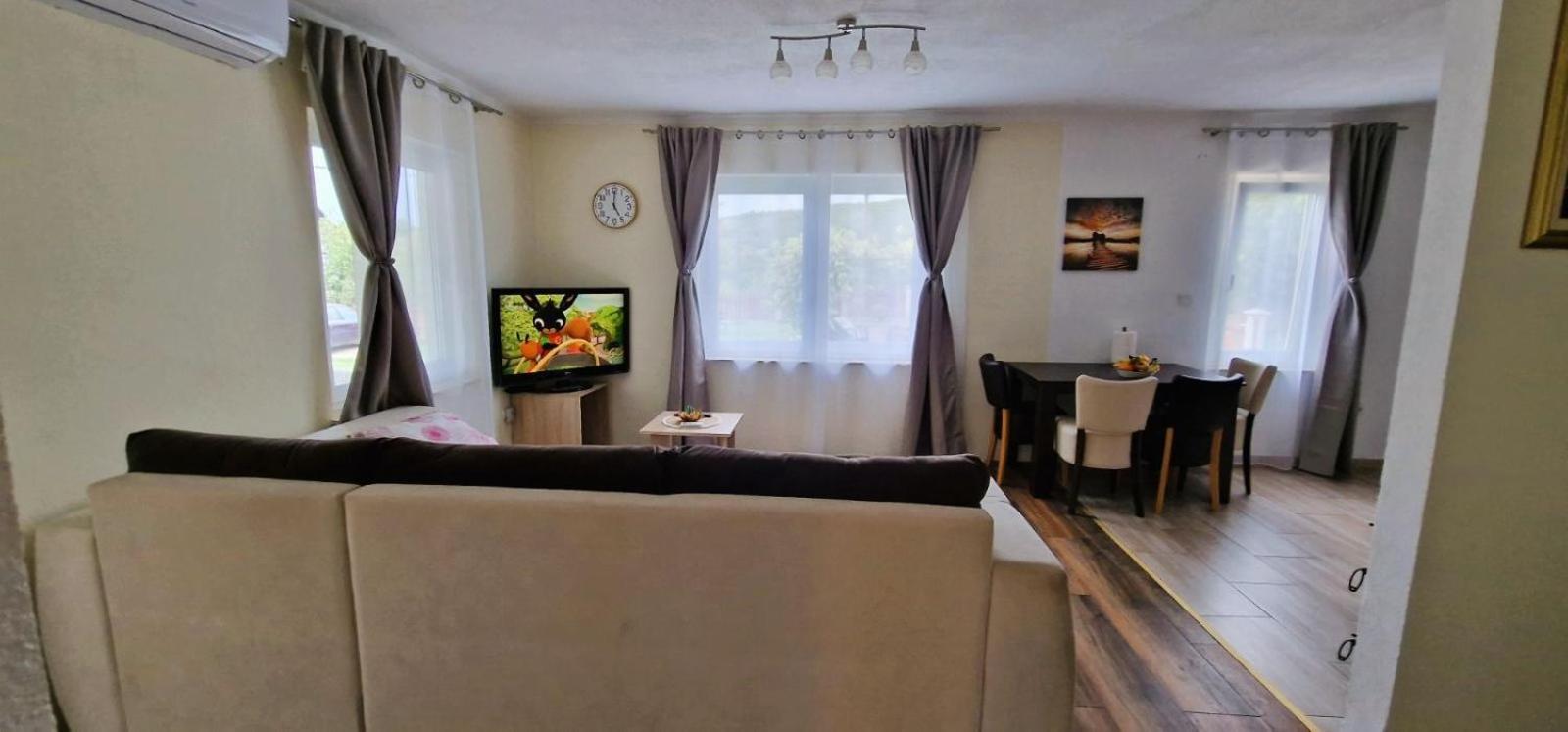 Apartments Anna & Mateo Раковица Екстериор снимка