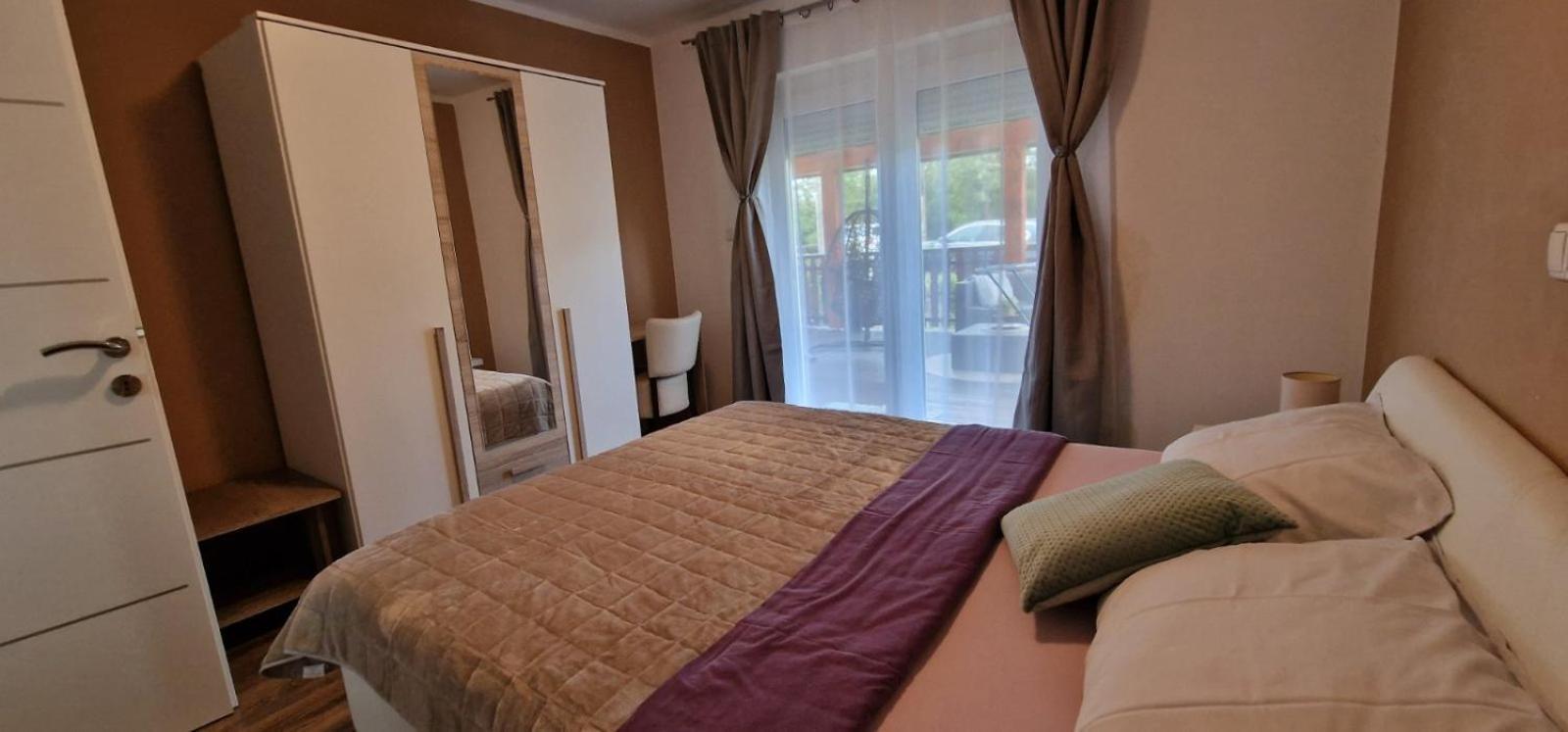 Apartments Anna & Mateo Раковица Екстериор снимка