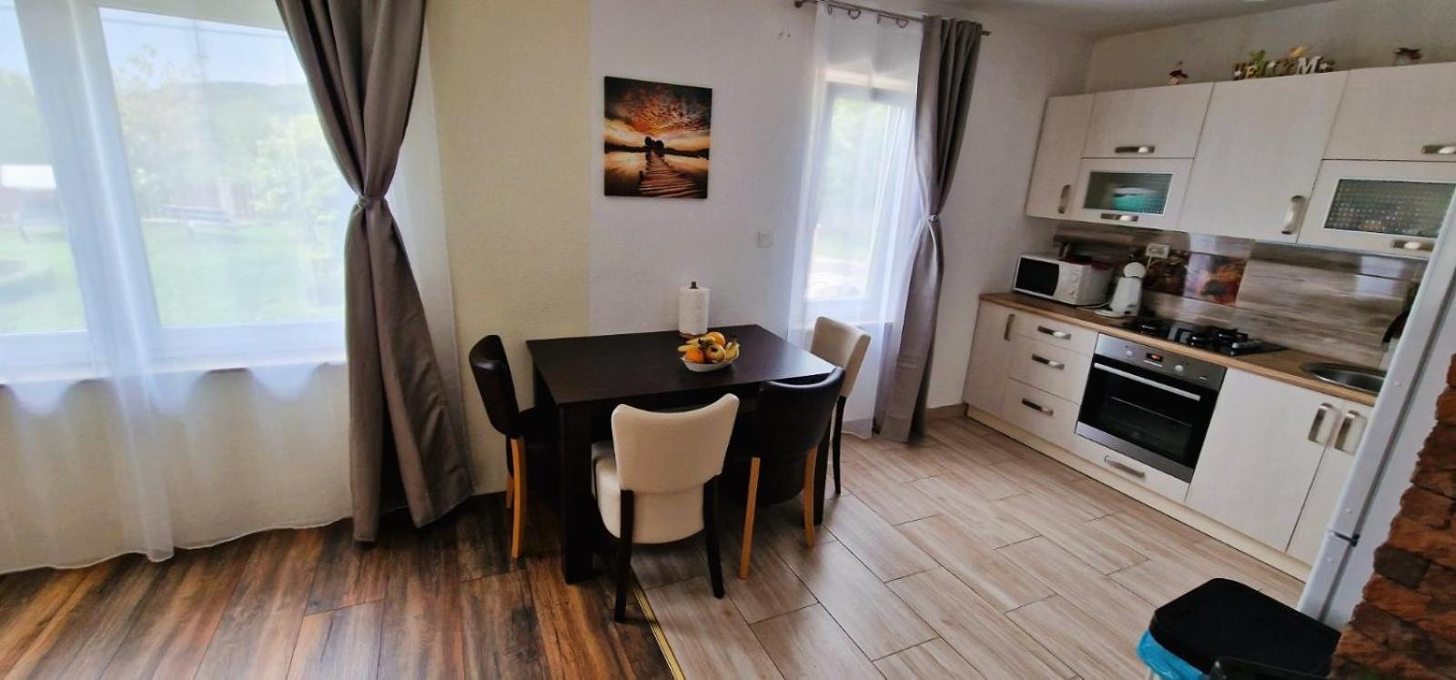 Apartments Anna & Mateo Раковица Екстериор снимка
